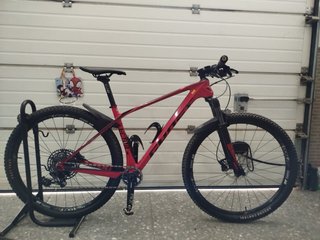 Bicicleta MTB Roja
