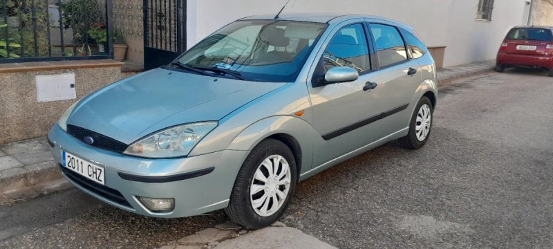 Ford Focus 2003 - foto 1