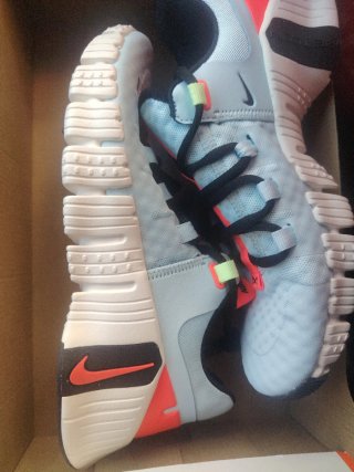 Nike FREE METCON 5 TALLA 39 diferentes fotos