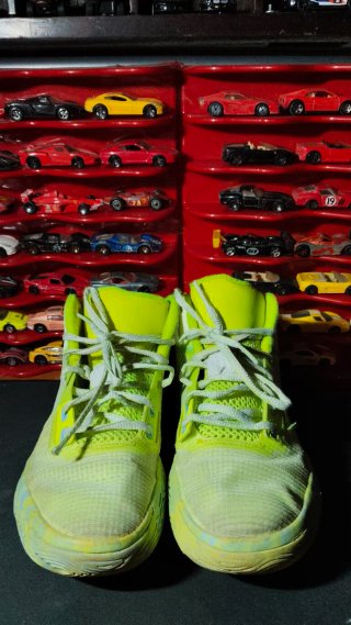 Nike Kyrie Flytrap 4 Barely Volt
