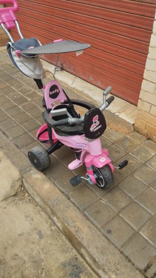 Triciclo infantil rosa