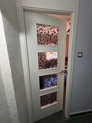 Puertas interiores blancas