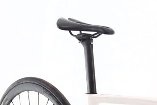Bicicleta BH Core Race 1.8 Di2 12V t.52 Reacondicionada