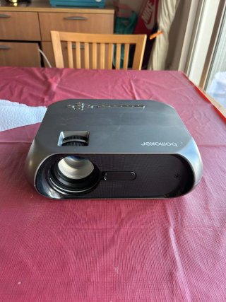 Proyector Bomaker