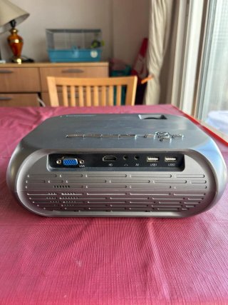 Proyector Bomaker