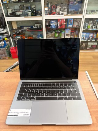 MacBook Pro 13” 2019 i5 8GB RAM 256GB SSD