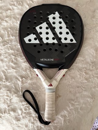 Pala Padel Adidas Metalbone HRD  Perfecto estado