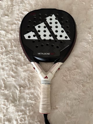 Pala Padel Adidas Metalbone HRD  Perfecto estado