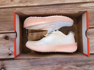 Nike Interact run blancas y rosas