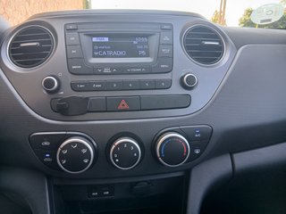 HYUNDAI i10 1.0 Klass Auto
