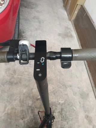 Patinete Eléctrico + sillín nuevo