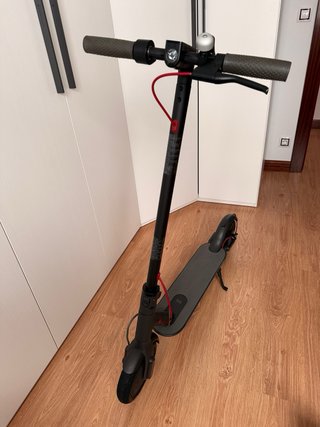 Patinete Xiaomi + Casco y Accesorios