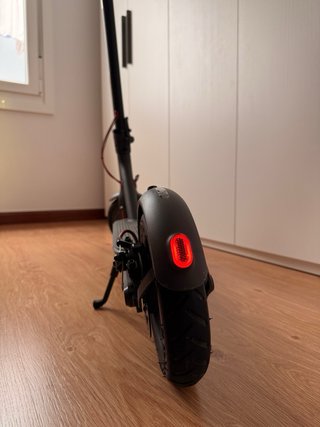 Patinete Xiaomi + Casco y Accesorios