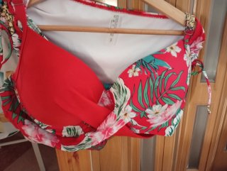 Bikini estampado tropical rojo
