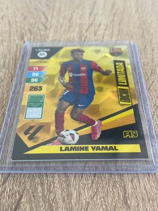 Cromo Lamine Yamal Panini Adrenalyn 23/24