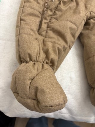Buzo bebé 9-12 meses con capucha