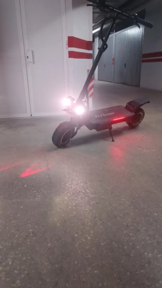 Patinete Eléctrico FLJ Scooter