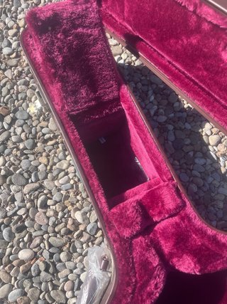 Funda rígida para guitarra Fame