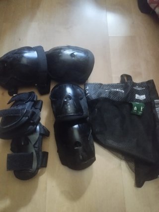 Patines Talla 34-36 y Protecciones