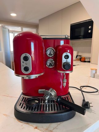 Cafetera Espresso KitchenAid Artisan Roja