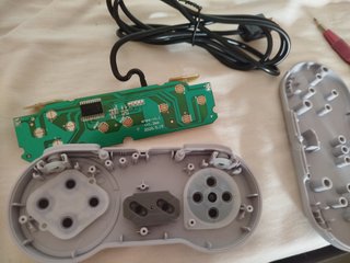 Controller SNES clone per Wii