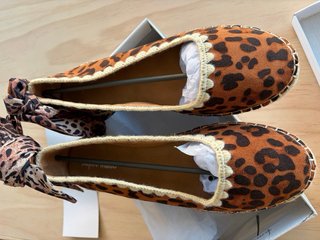 Zapatos Esparto Animal Print Talla 40
