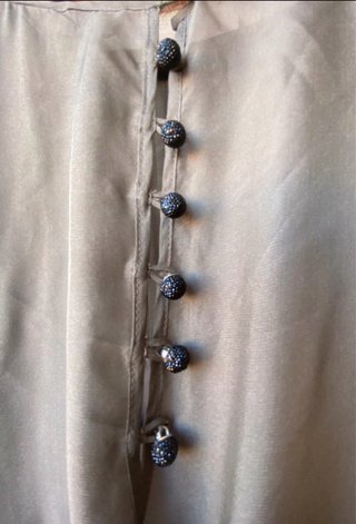 Vestido de seda Hoss Intropia verde oliva