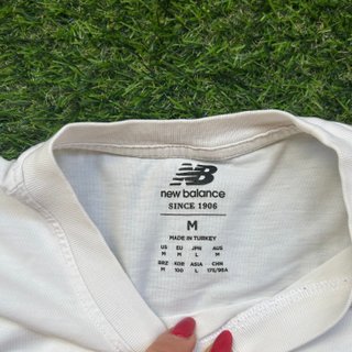 Camiseta New Balance Blanca Logo Rojo