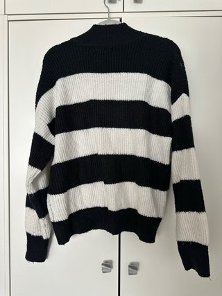 Jersey de rayas blanco y negro