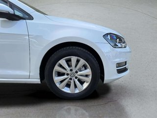 Volkswagen Golf Advance 2016