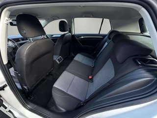 Volkswagen Golf Advance 2016