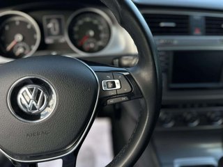 Volkswagen Golf Advance 2016