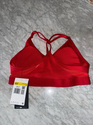 Top Nike Rojo Deportivo