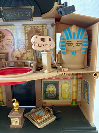 Museo de Juguete con Accesorios