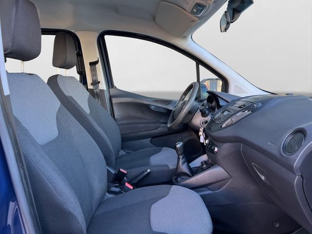 Ford Tourneo Courier Ambiente 1.0 EcoBoost 74 kW (100 CV)
