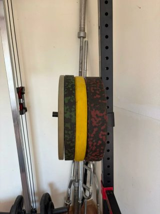 Rack de gimnasio con accesorios