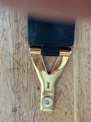 Bolso Yves Saint Laurent YSL Negro Dorado