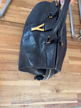 Bolso Yves Saint Laurent YSL Negro Dorado