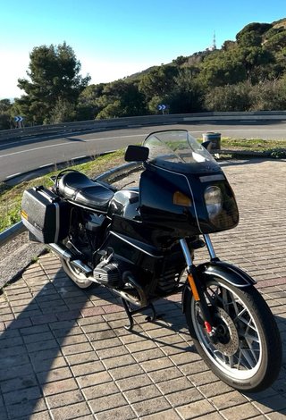 BMW R100RS Negra