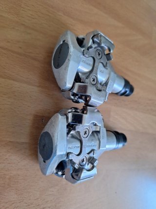 Pedales Shimano MTB