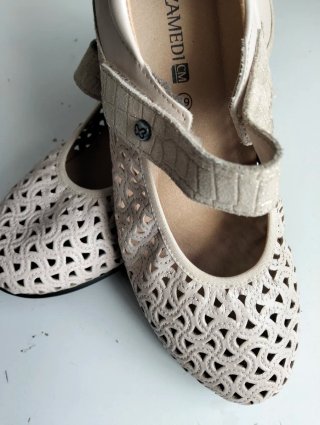 Zapatos de piel Calzamedici beige