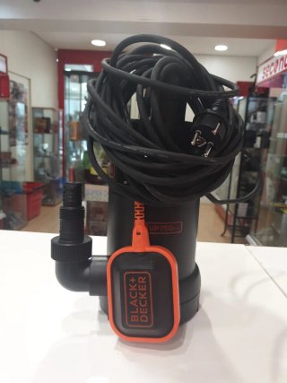 Bomba sumergible Black+Decker 750W