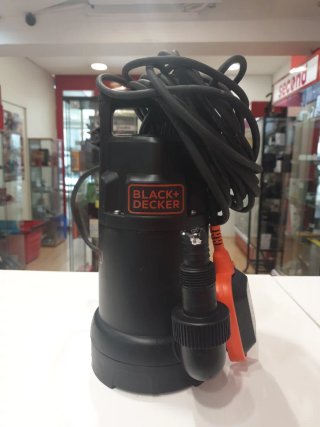 Bomba sumergible Black+Decker 750W