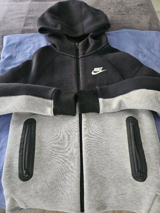 Sudadera Nike Tech Fleece Negra y Gris
