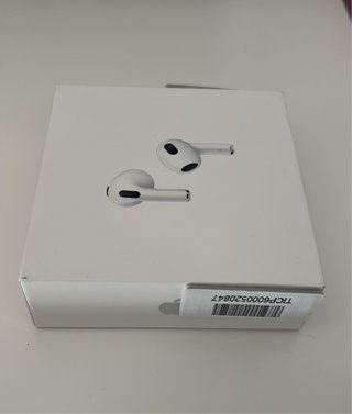 AirPods