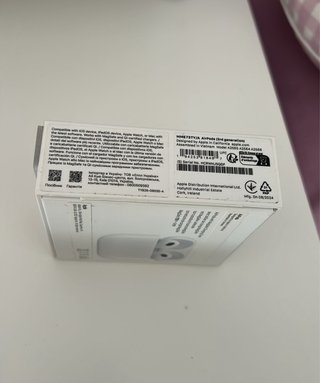 AirPods