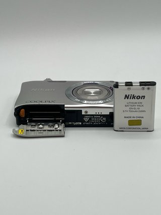 Nikon Coolpix S2900 Argento