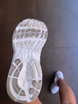 New Balance 530 Plata y Blanco.