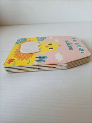 Pulcino. Libri-cucù con alette di feltro