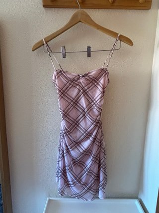 Vestido rosa y marrón a cuadros